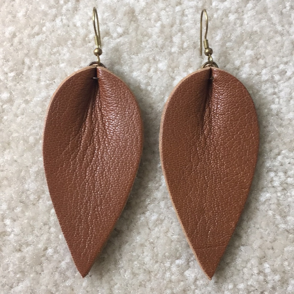 Leather earrings